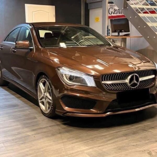 Mercedes-Benz CLA 200d AMG-Line